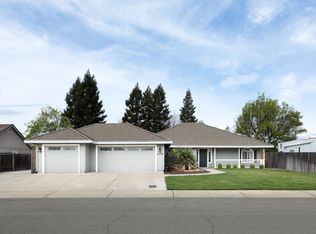 2076 Pepperwood Dr, Yuba City, CA