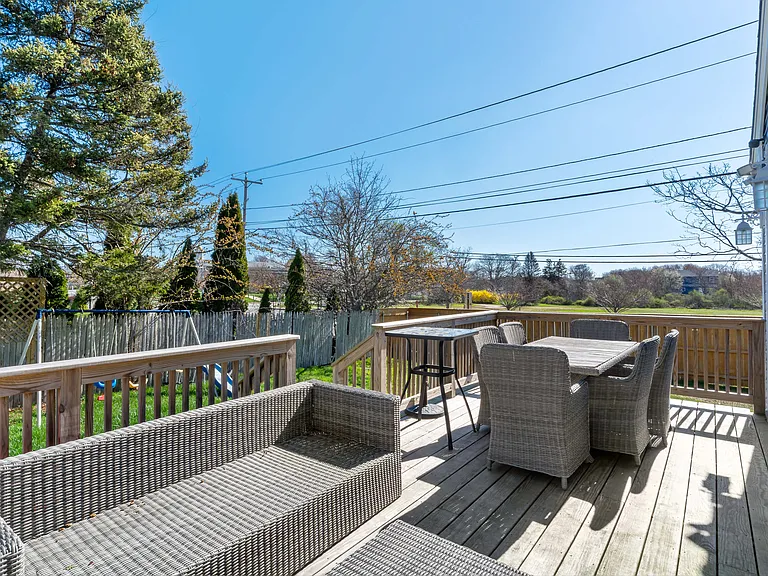881 Point Judith Rd — Photo 13