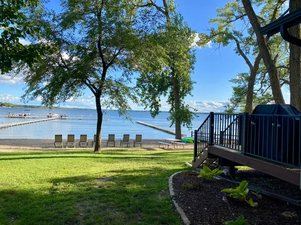 6082 N Lake Mary Dr SW, Alexandria, MN 56308