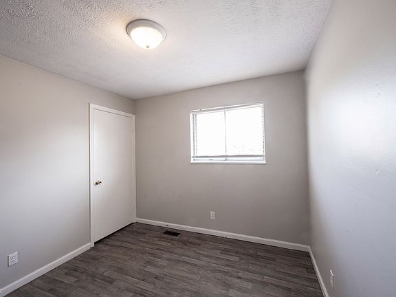 5th image of 3502 S State Ave