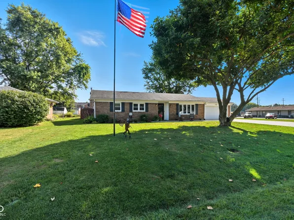 905 Country Ln, Anderson, IN 46013
