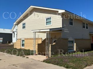 304 W Spring Ave, Conway Springs, KS 67031