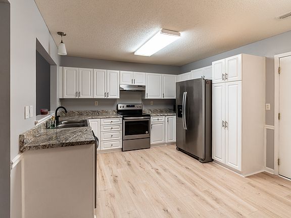 4th image of 8 Madera Trl