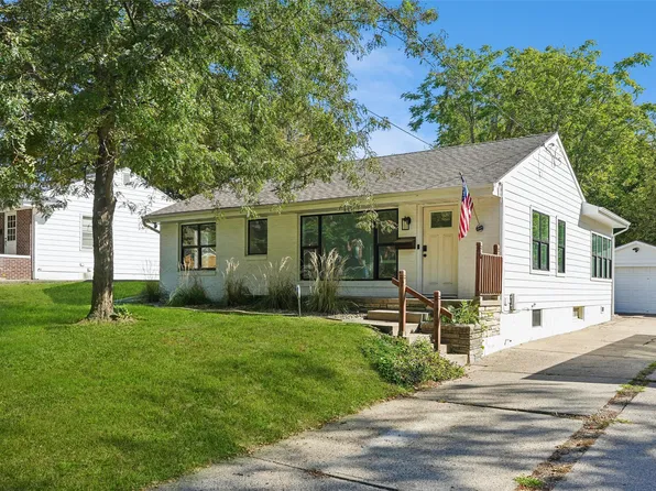 2609 30th St, Des Moines, IA 50310