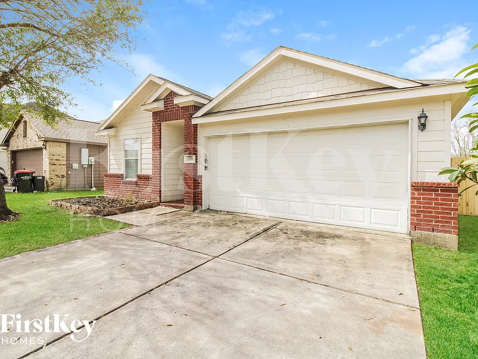 3519 Apache Meadows Dr