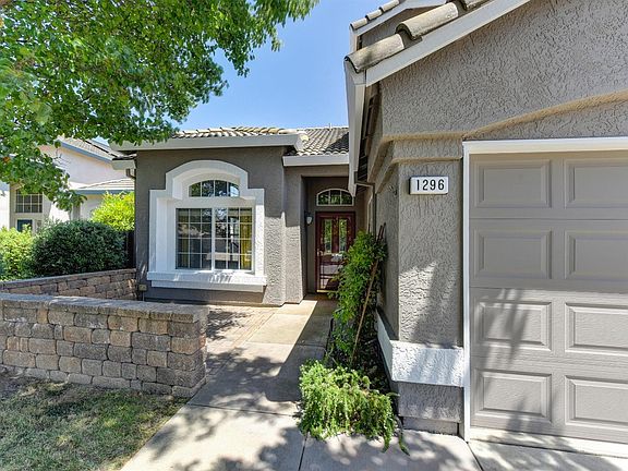 4th image of 1296 Canevari Dr