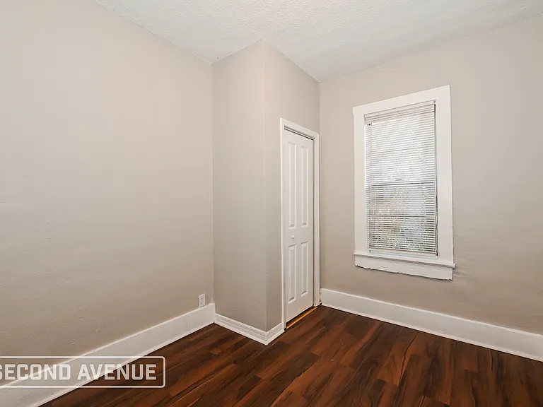 1548 W 23rd St — Photo 17
