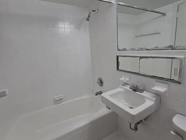 The Rosa Apartments — Photo 104
