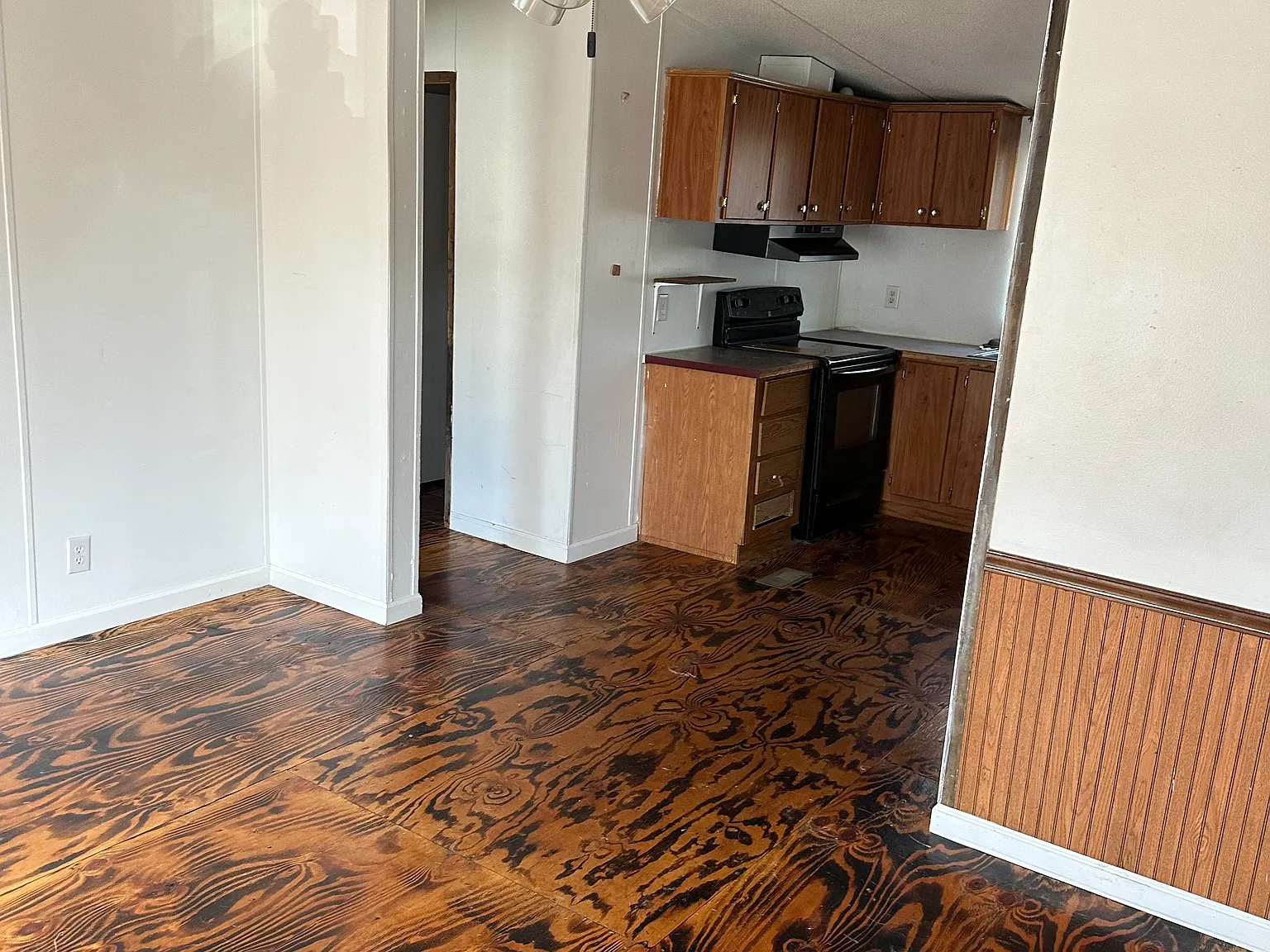 1141 Versailles Rd — Photo 3