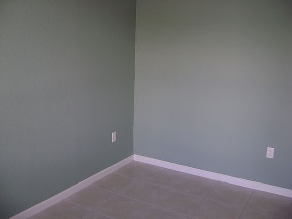 5th image of 1520 SE 27th St #181