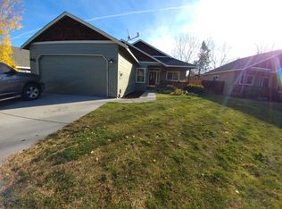 2052 SW 23rd St, Redmond, OR 97756