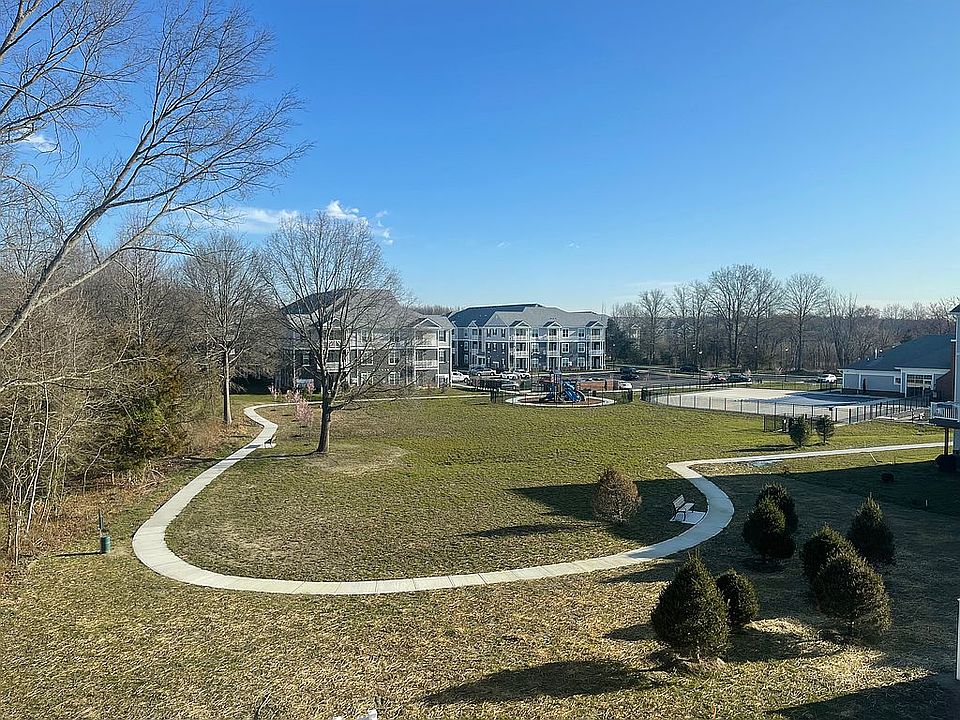 1st image of 57 Autumn Park Dr