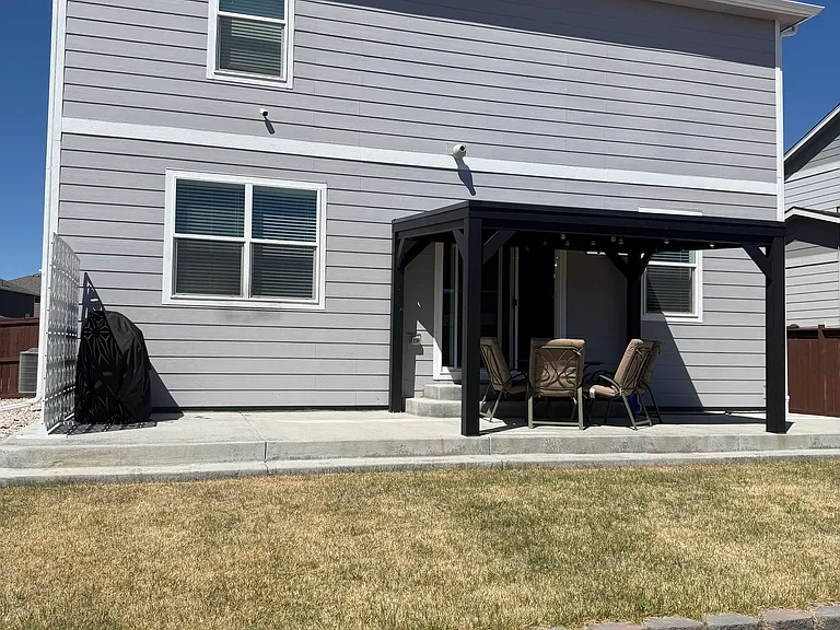 283 Goldfinch Ln — Photo 3