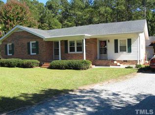 220 Paceville Rd, Selma, NC 27576