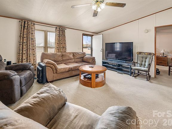 4th image of 2748 Flat Creek Rd