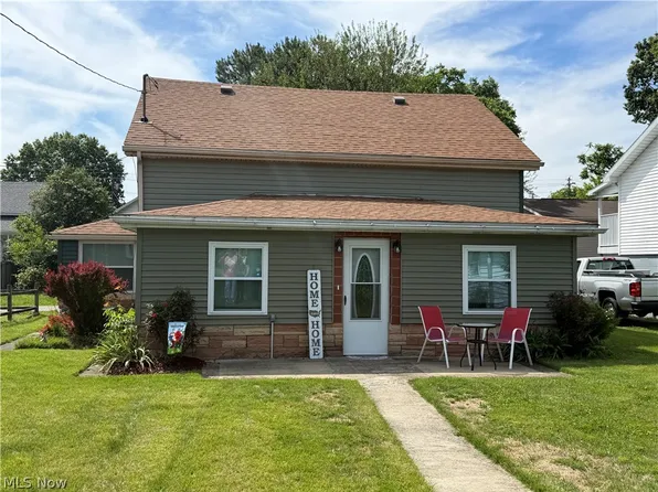 3103 9th Ave, Vienna, WV 26105