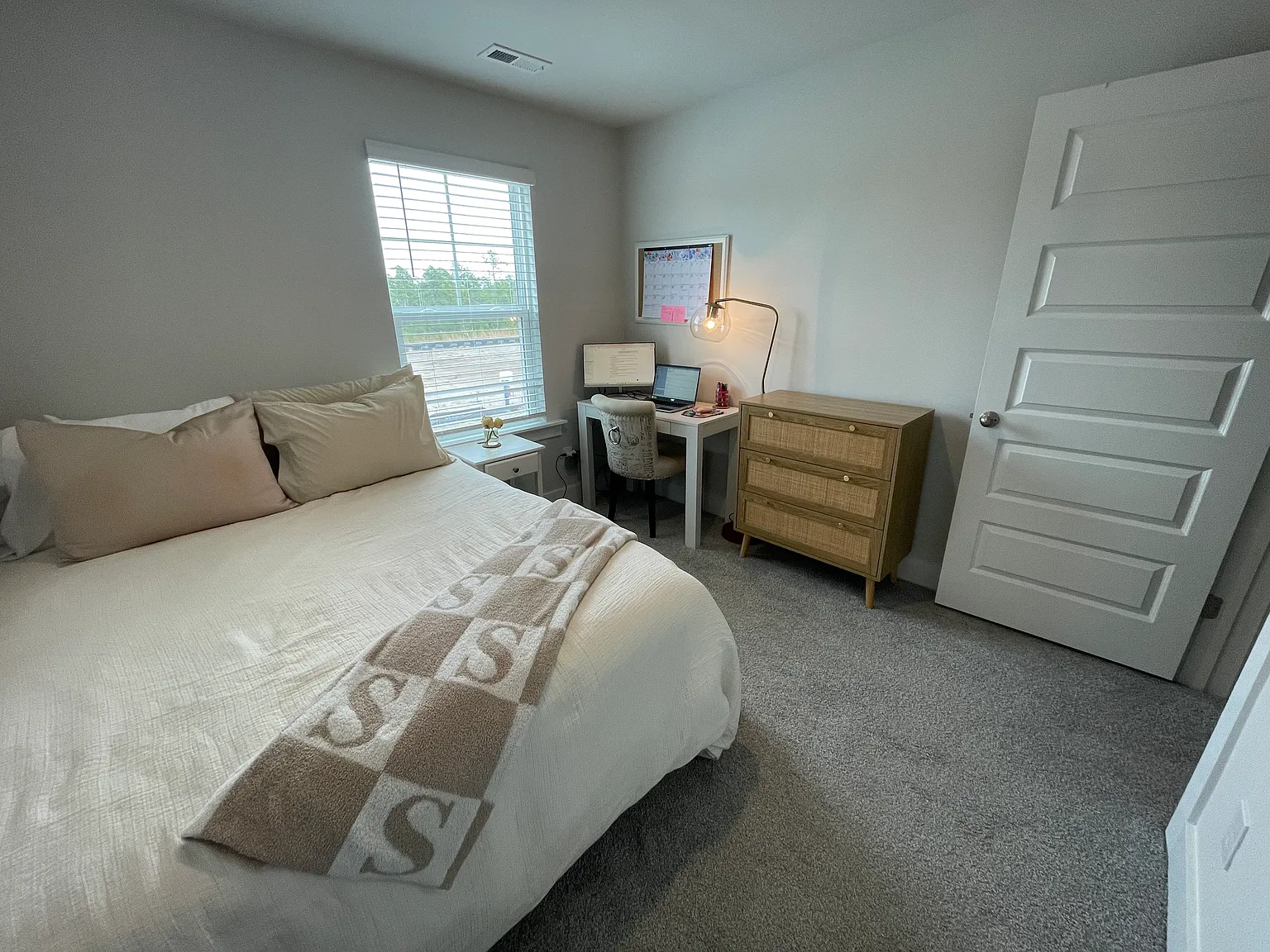 7671 Pennycress Dr — Photo 2