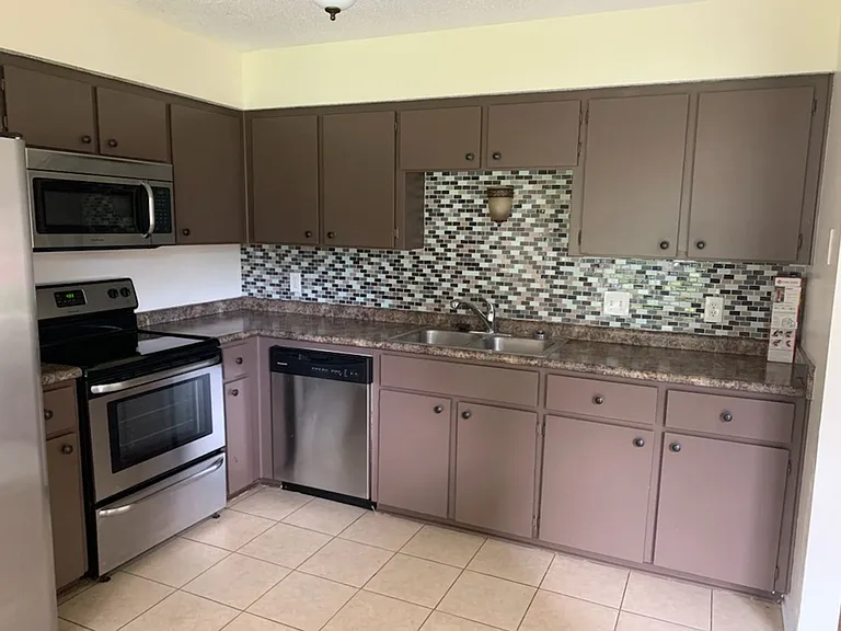 706 Timber Ridge Trl — Photo 11