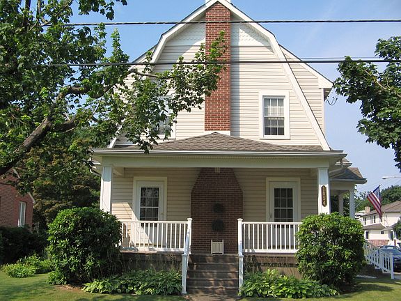 Virginia Av Side