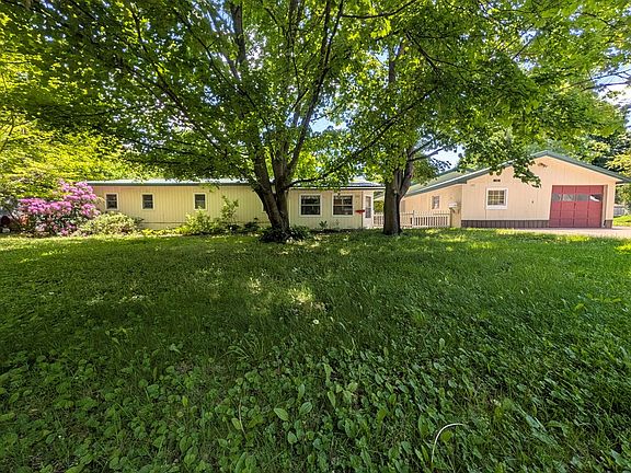 2nd image of 202 Westbrook St