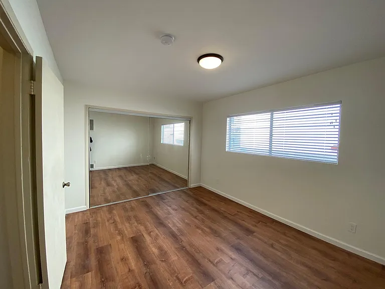 3731 Watseka Ave #9 — Photo 15