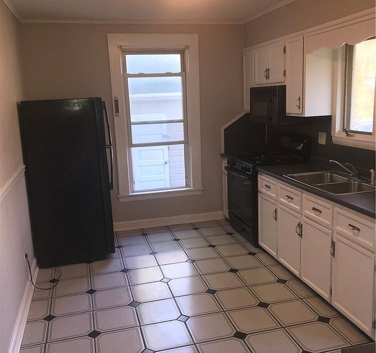 300 Helen St Syracuse, NY, 13203 Apartments for Rent Zillow