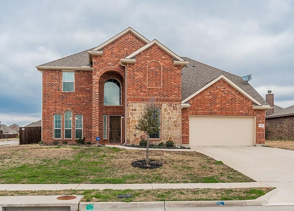 1st image of 1123 Crest Ridge Dr