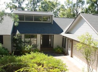 304 Shorecrest Dr, Seneca, SC 29672