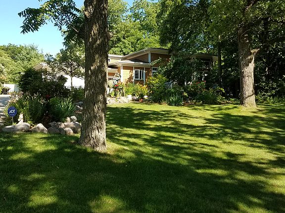 Park like landscaping 