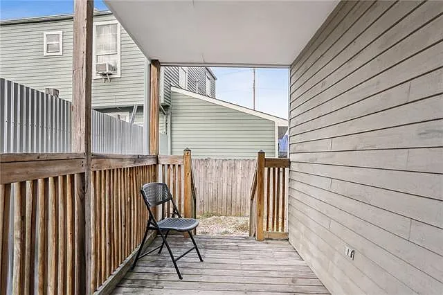 747 S Genois St — Photo 10