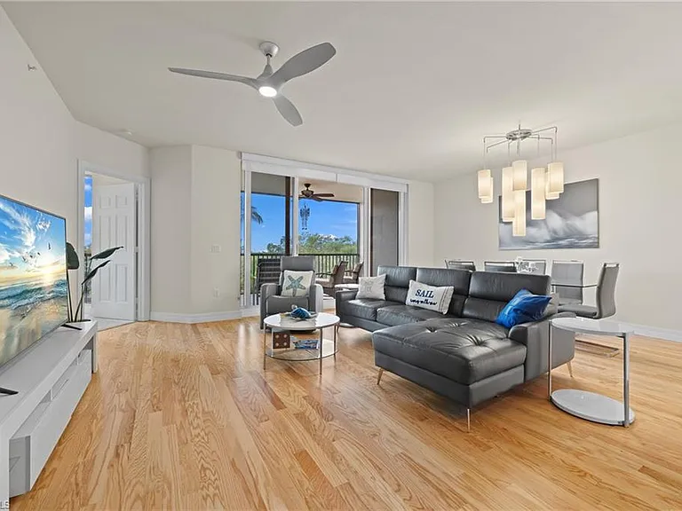 1065 Borghese Ln #203 — Photo 3