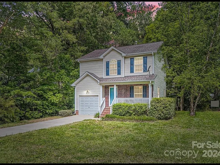 5424 River Falls Dr — Photo 2
