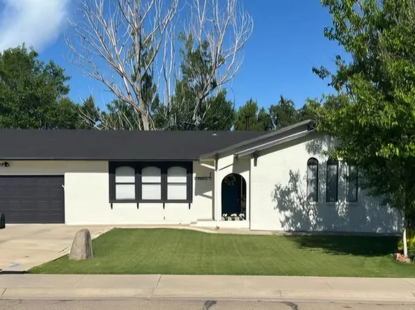 7 Ironbridge Ln, Pueblo, CO 81001