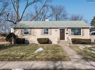 1764 E Lincoln Ave, Des Plaines, IL 60018