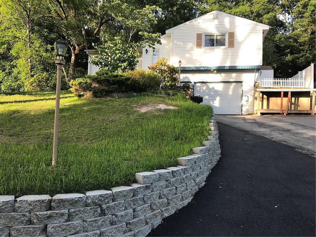 144 Pilgrim Ave, Coventry, RI 02816 Zillow