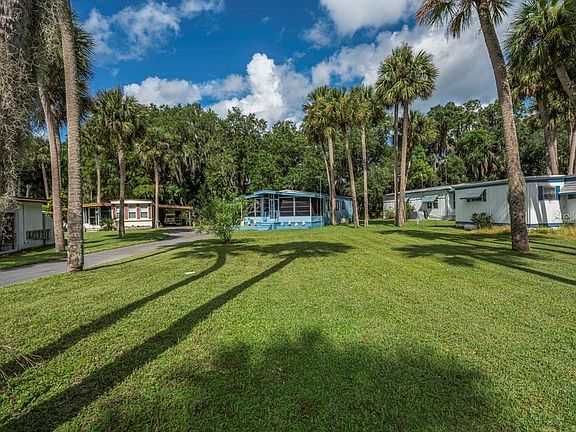 4th image of 10 Cocos Plumosa Dr #C