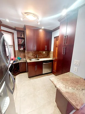 Rented by Bond New York | media 16