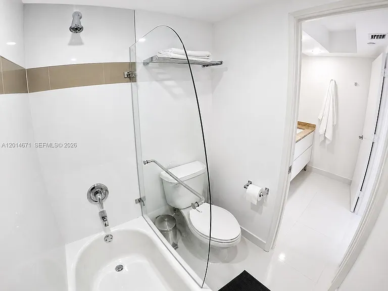 6917 Collins Ave #614 — Photo 28