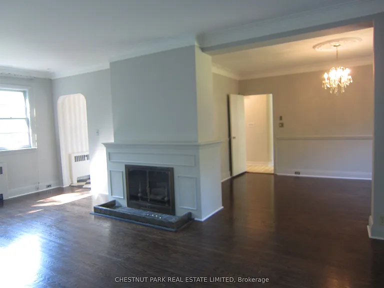 180 Strathgowan Ave — Photo 5