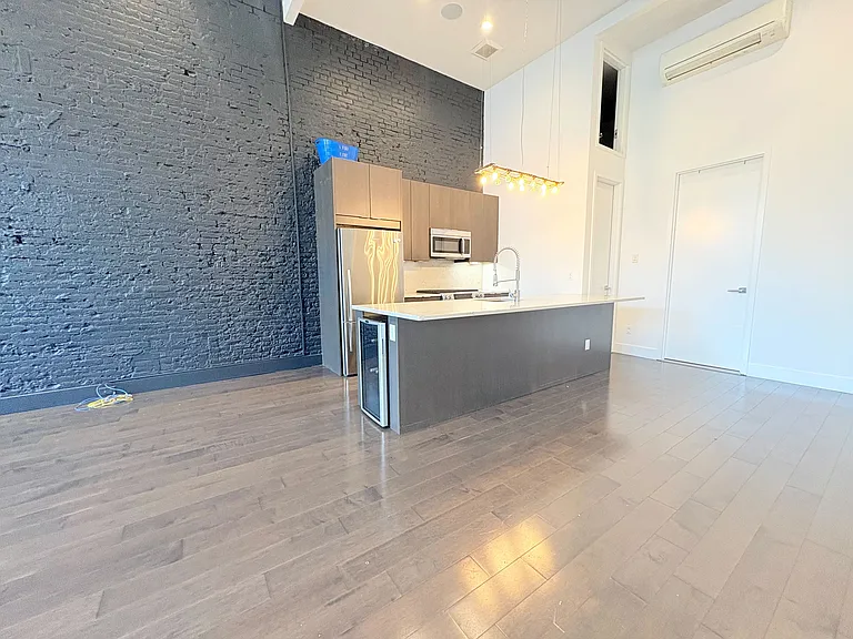 106 N 6th St #2F — Photo 17
