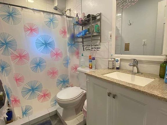 4th image of 22-10 94th St #1R