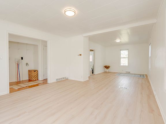 4th image of 5 Fairfax Pl