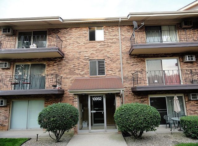 1st image of 13952 Waterbury Dr APT 806