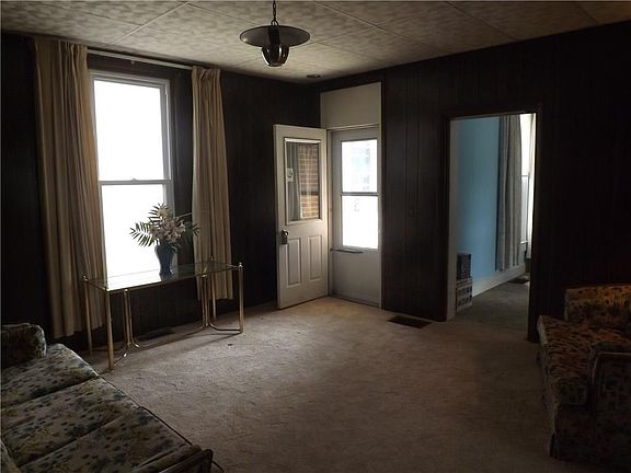 5th image of 528 W North St