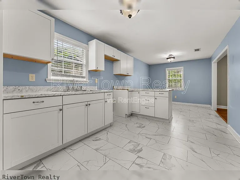 1204 Margaret Rd — Photo 6