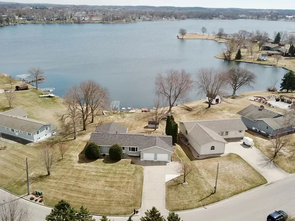 500 Hickman Dr, Sauk Centre, MN 56378