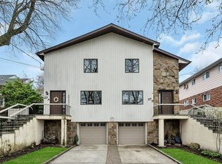 27 Linwood Rd N #A, Pt Washington, NY 11050