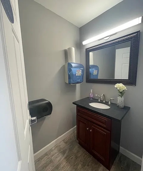 208 Huron Ave — Photo 34