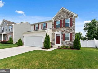 107 Redtail Hawk Cir, Sewell, NJ 08080