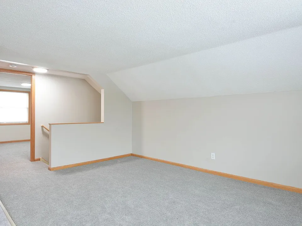 2153 Green - BRRE